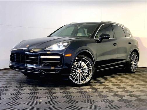 Moonlight Blue Metallic 2023 Porsche Cayenne Turbo