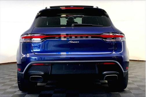 2024 Porsche Macan Base