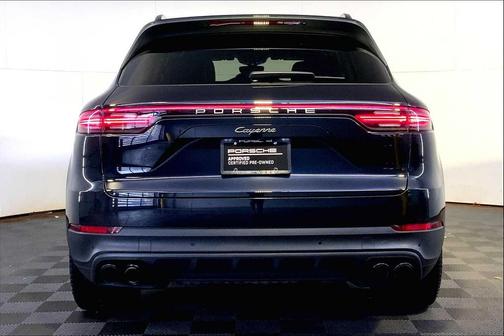 2023 Porsche Cayenne Platinum Edition