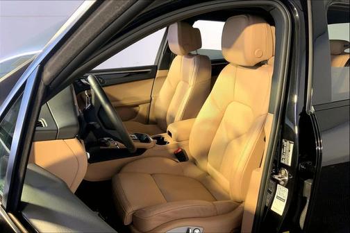 2025 Porsche Macan AWD