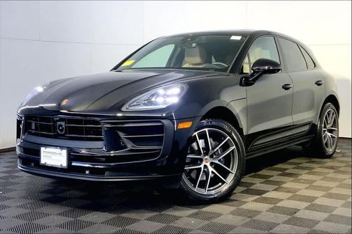 2025 Porsche Macan AWD