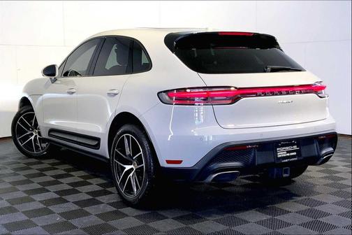 2023 Porsche Macan T