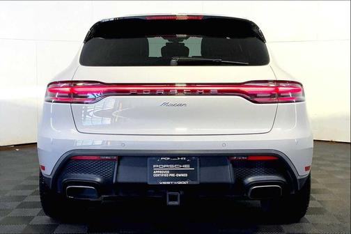 2023 Porsche Macan T