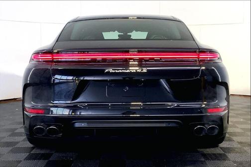 2026 Porsche Panamera 4S E-Hybrid