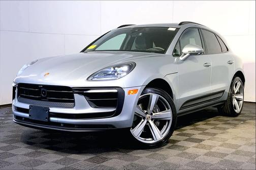 2025 Porsche Macan AWD