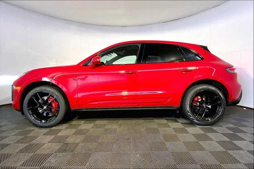 2022 Porsche Macan S