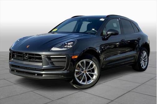 2023 Porsche Macan Base