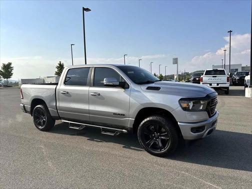 2020 RAM 1500 Big Horn Crew Cab 4x4 57' Box