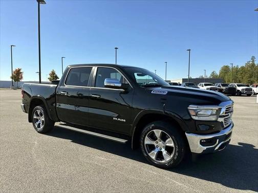 2022 RAM 1500 Laramie Crew Cab 4x4 57' Box