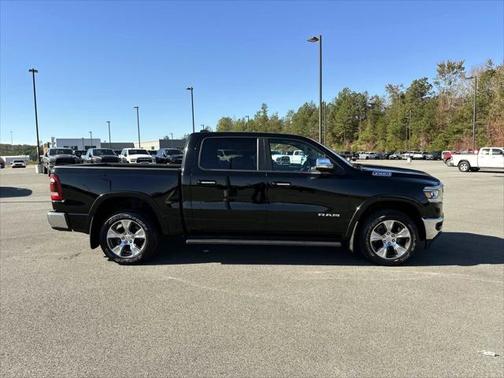 2022 RAM 1500 Laramie Crew Cab 4x4 57' Box