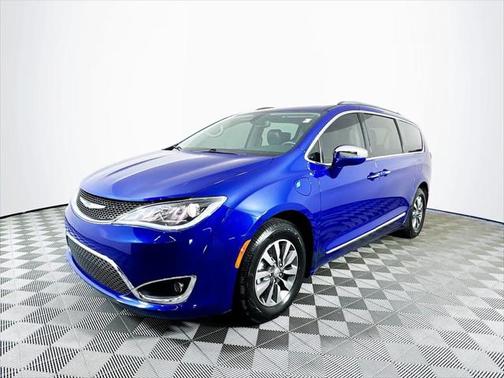 2020 Chrysler Pacifica Hybrid Limited