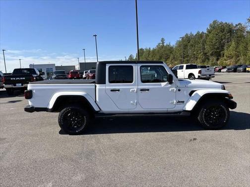 2022 Jeep Gladiator Altitude 4x4