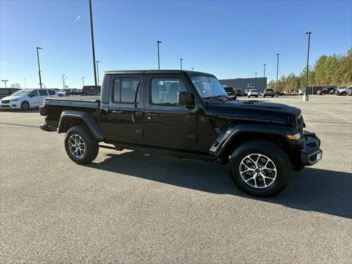 2024 Jeep Gladiator Sport S