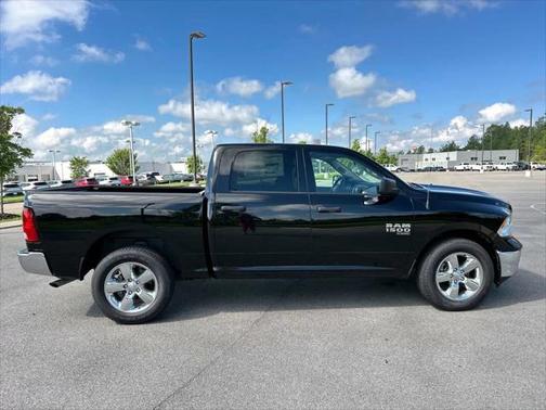 2023 RAM 1500 Classic Tradesman Crew Cab 4x4 57' Box