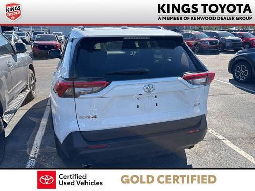 Ice Cap 2024 Toyota RAV4 XLE