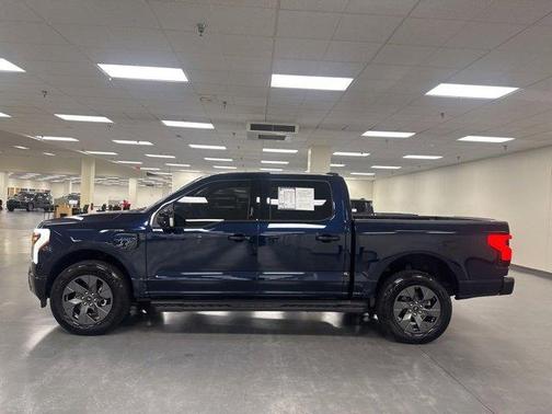 2024 Ford F-150 Lightning LARIAT