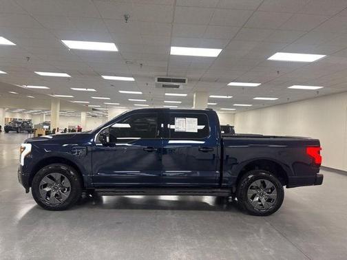 2024 Ford F-150 Lightning LARIAT