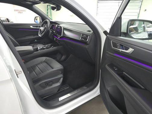 Opal White 2025 Volkswagen Atlas Cross Sport 2.0T SEL