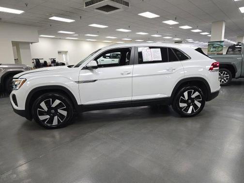 Opal White 2025 Volkswagen Atlas Cross Sport 2.0T SEL