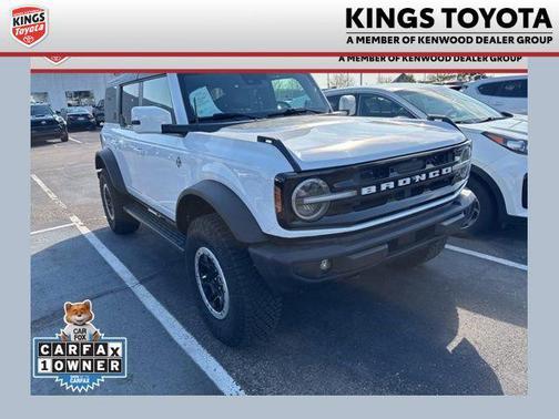 Oxford White 2023 Ford Bronco Outer Banks