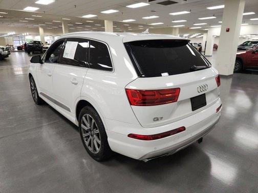 2017 Audi Q7 3.0T Premium Plus