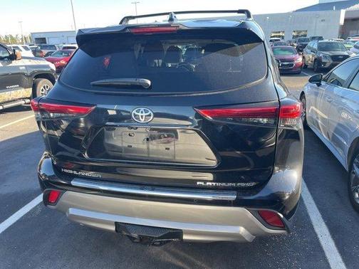 2021 Toyota Highlander Platinum