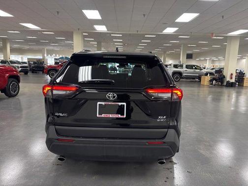 2025 Toyota RAV4 Hybrid XLE Premium