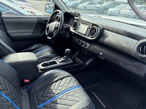 2019 Toyota Tacoma SR