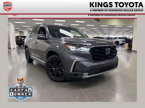 Sonic Gray Pearl 2025 Honda Pilot Touring 8-Passenger