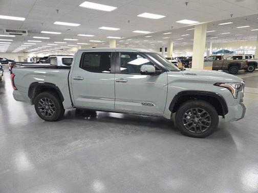 Lunar 2026 Toyota Tundra Hybrid Platinum