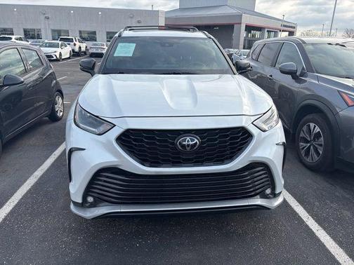 2022 Toyota Highlander XSE