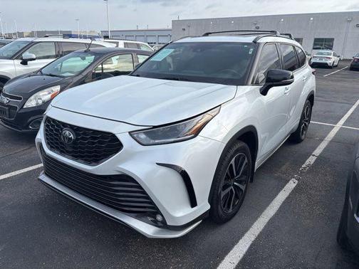 2022 Toyota Highlander XSE
