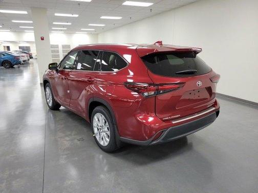 2025 Toyota Highlander Limited