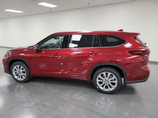 2025 Toyota Highlander Limited