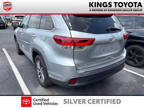 Celestial Silver Metallic 2018 Toyota Highlander XLE