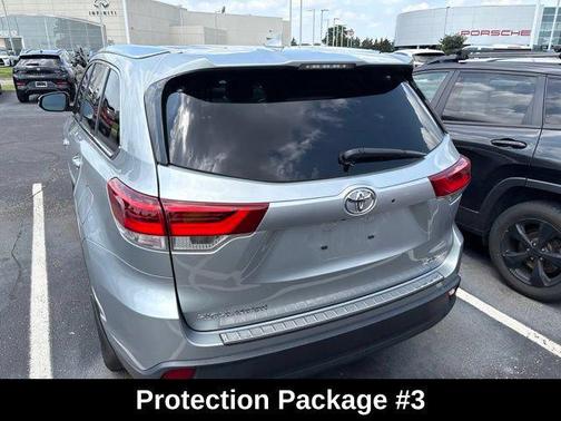 Celestial Silver Metallic 2018 Toyota Highlander XLE