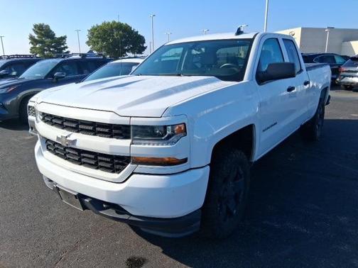 2018 Chevrolet Silverado 1500 Custom