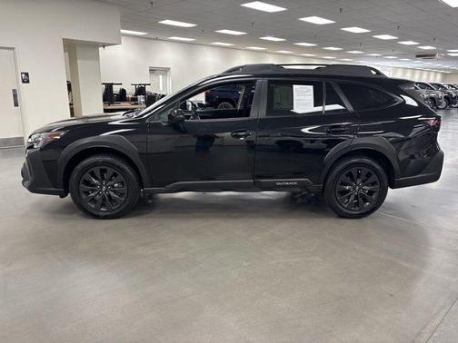 Crystal Black Silica 2024 Subaru Outback Onyx Edition