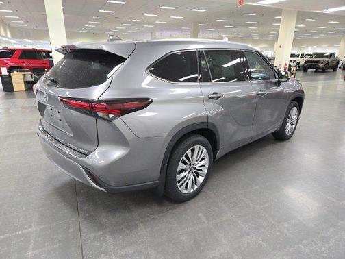 Heavy Metal 2026 Toyota Highlander Platinum