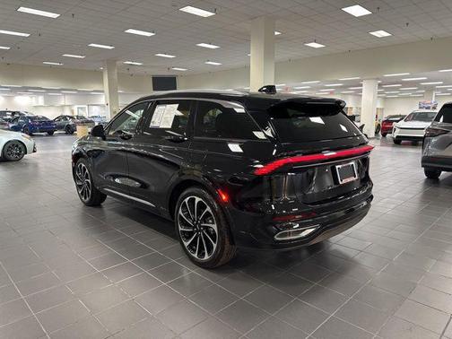2024 Lincoln Nautilus Black Label