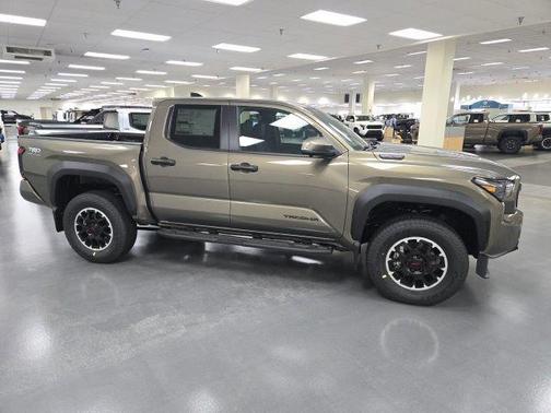 Bronze 2026 Toyota Tacoma Hybrid TRD Off Road