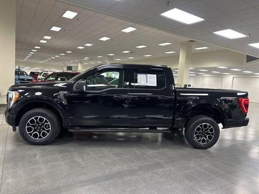 Agate Black Metallic 2023 Ford F-150 XLT