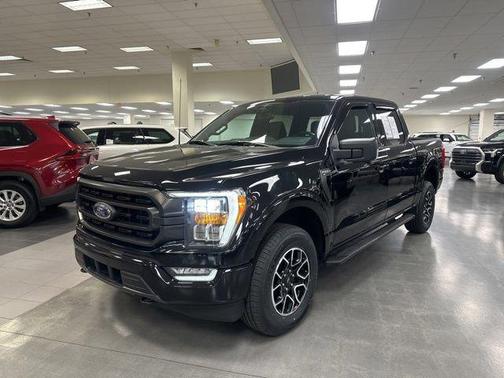 Agate Black Metallic 2023 Ford F-150 XLT