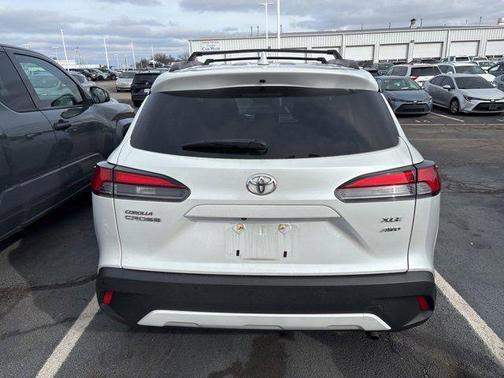 2022 Toyota Corolla Cross XLE