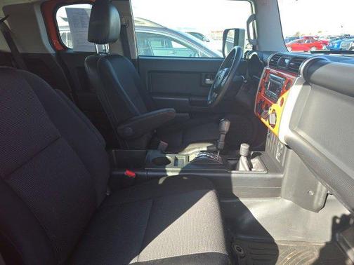 2014 Toyota FJ Cruiser Base