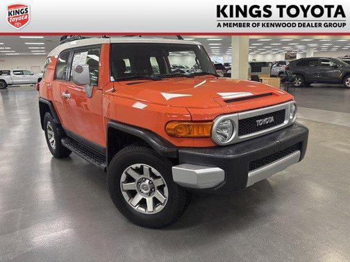 2014 Toyota FJ Cruiser Base