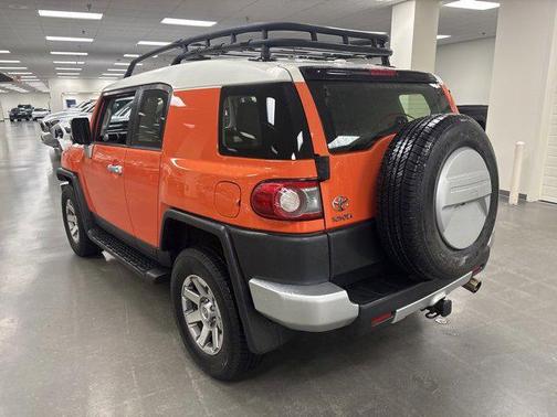 2014 Toyota FJ Cruiser Base