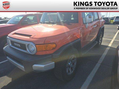 2014 Toyota FJ Cruiser Base