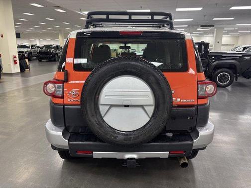 2014 Toyota FJ Cruiser Base