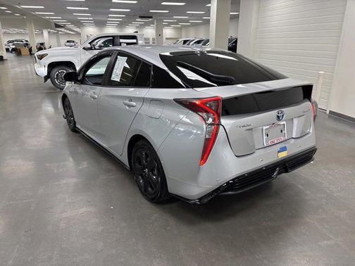 2018 Toyota Prius Four Touring